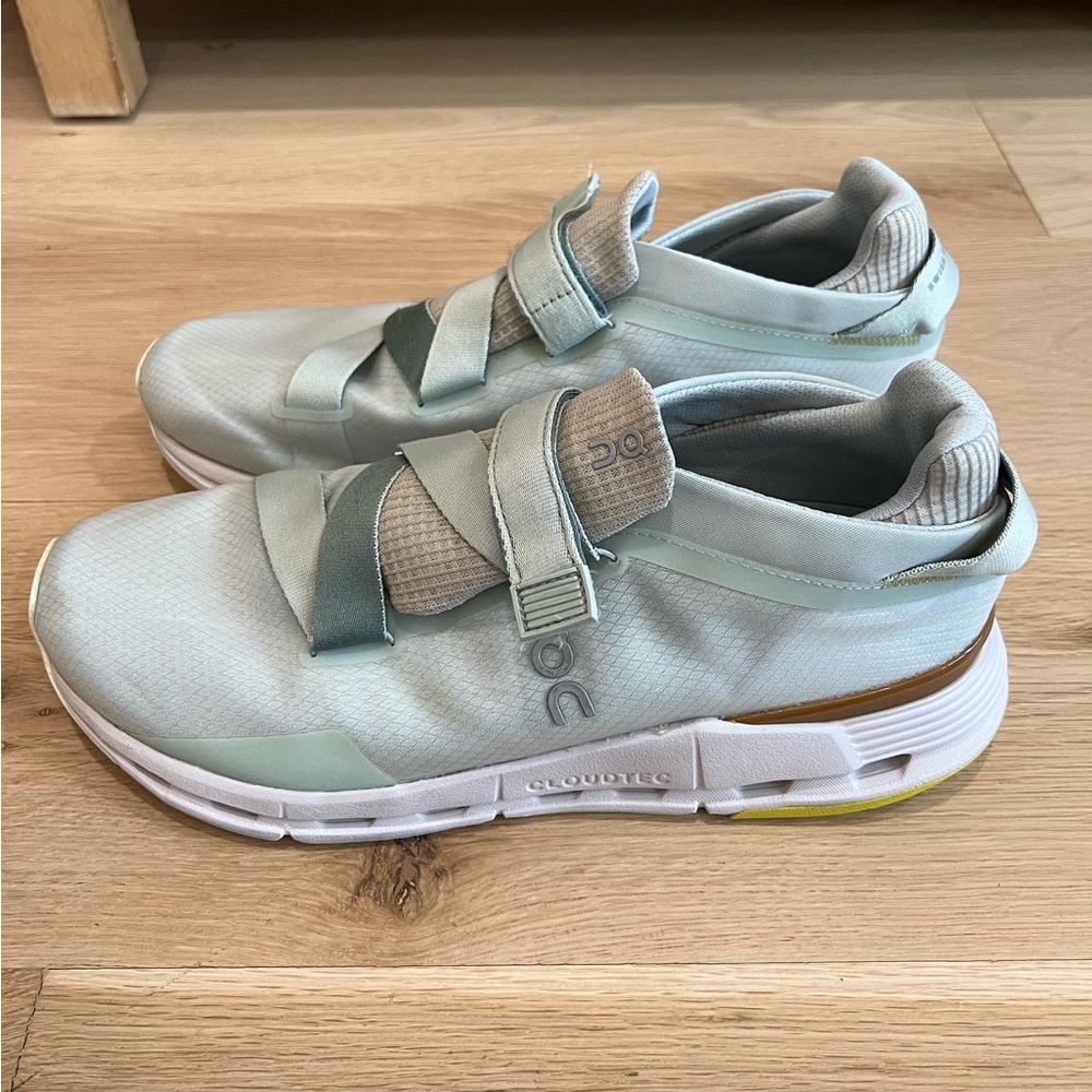 On Cloudnova Wrap Shoes - size 10